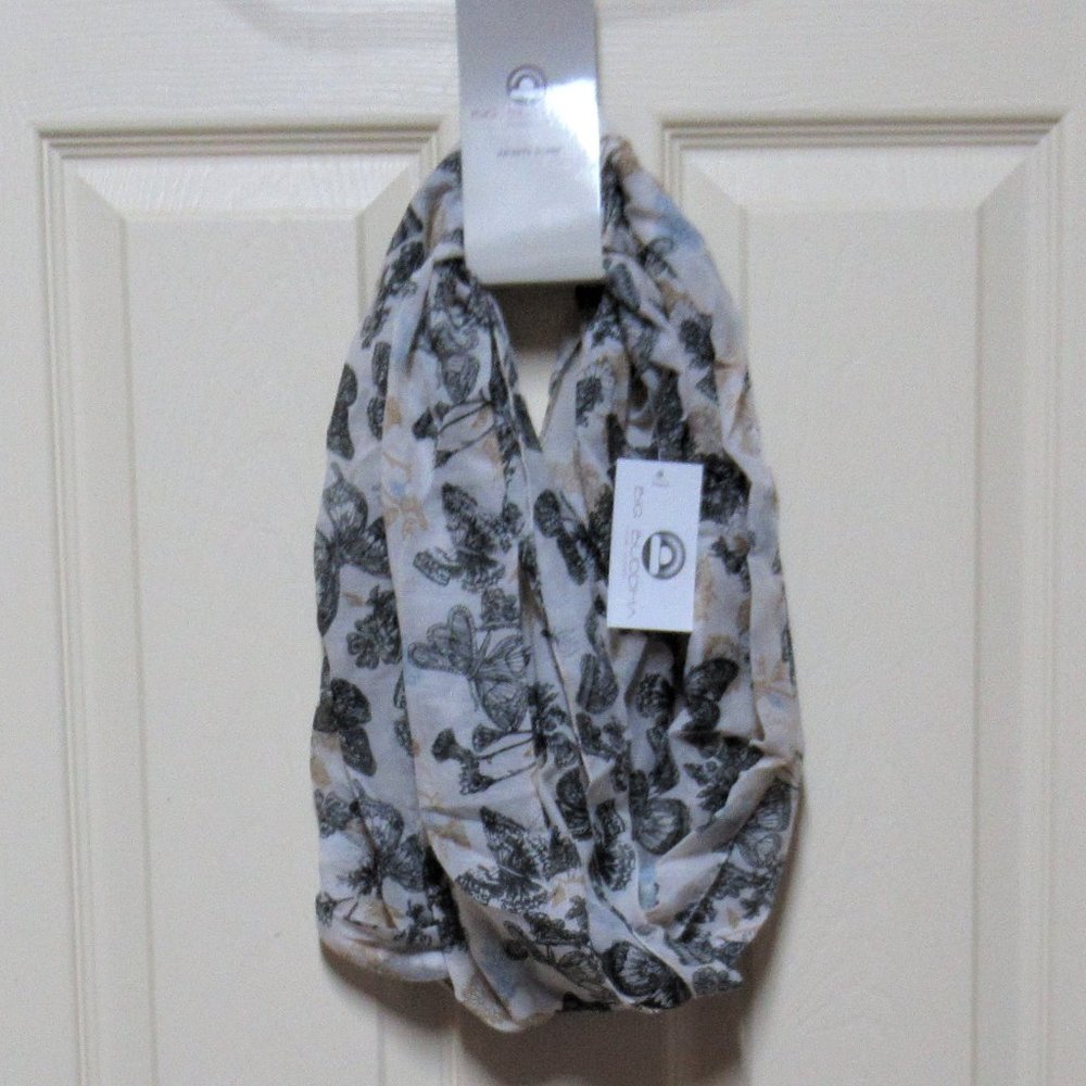 Big Buddha  Infinity Scarf Butterflies NWT